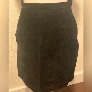 Phoenix suede Black Skirt